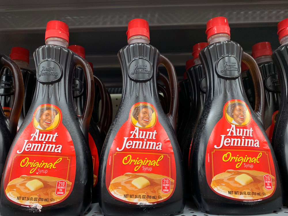 Shutterstock_1204866457 Phoenix, Arizona, October 14, 2018: Aunt Jemima Syrup Bottles on a Store Shelf