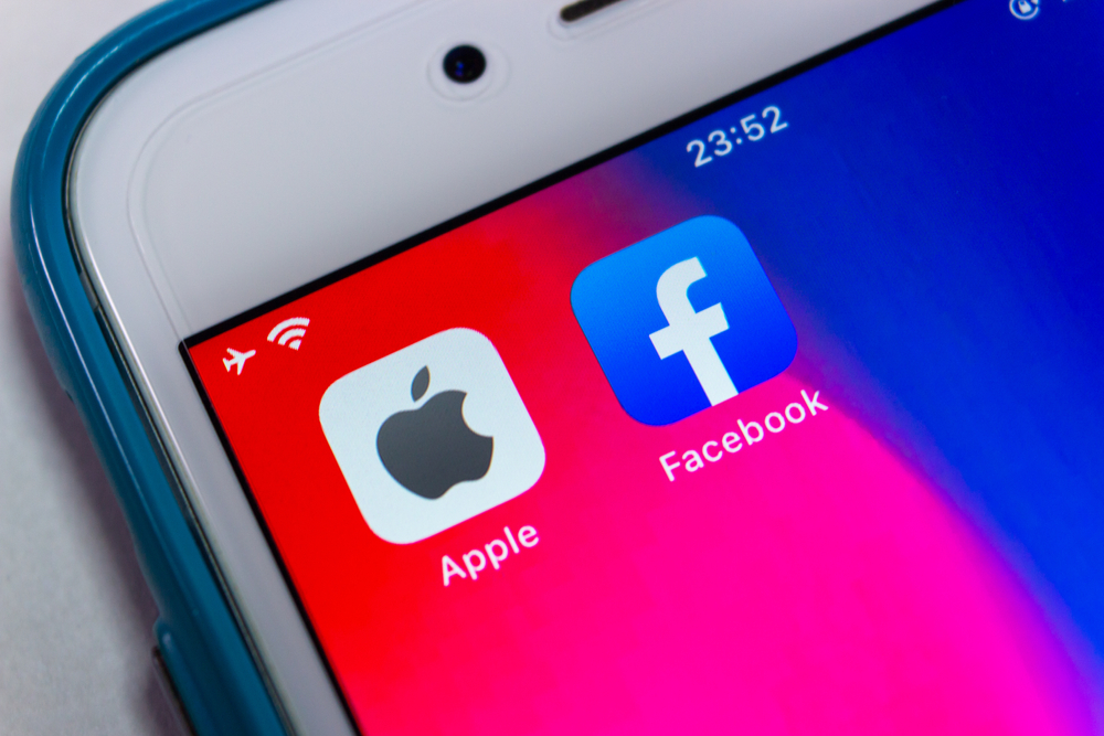 Shutterstock_1907935201 Kumamoto, JAPAN - Jan 31 2021 : Apple and Facebook icons on iPhone. Apple announced that new privacy features in its next iOS 14 update that will released in early spring in 2021